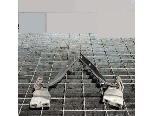 bontott SUZUKI GRAND VITARA Motorháztető Zsanér Pár