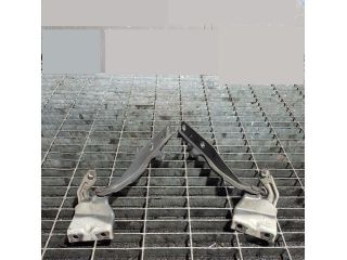 bontott SUZUKI GRAND VITARA Motorháztető Zsanér Pár