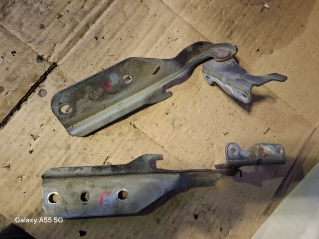 bontott SUZUKI GRAND VITARA Motorháztető Zsanér Pár