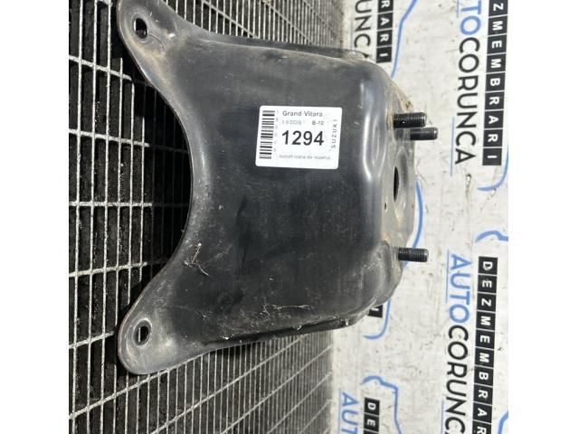 bontott SUZUKI GRAND VITARA Pótkerék Tartó