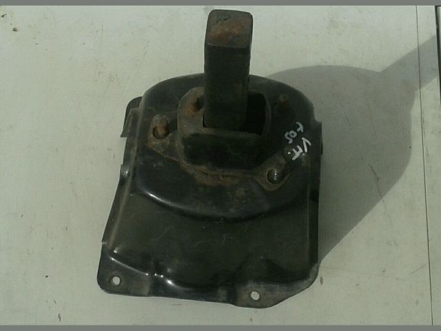 bontott SUZUKI GRAND VITARA Pótkerék Tartó