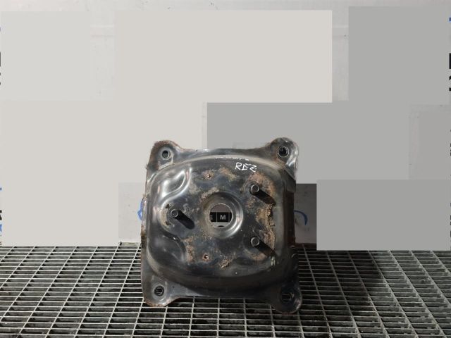 bontott SUZUKI GRAND VITARA Pótkerék Tartó