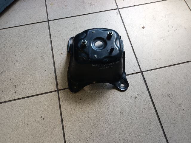 bontott SUZUKI GRAND VITARA Pótkerék Tartó