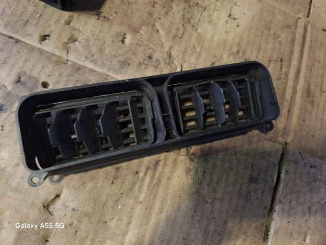 bontott SUZUKI GRAND VITARA Szellőző Szett