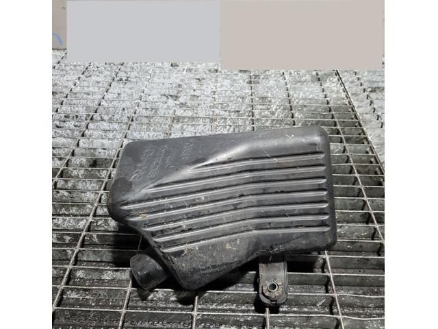 bontott SUZUKI GRAND VITARA Szívás Zaj Csökkentő Doboz