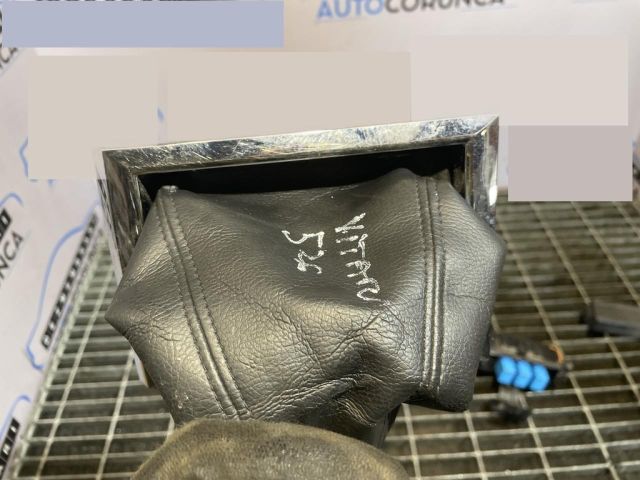 bontott SUZUKI GRAND VITARA Váltószoknya