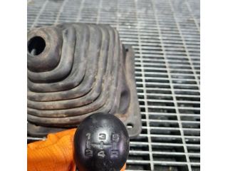 bontott SUZUKI GRAND VITARA Váltószoknya