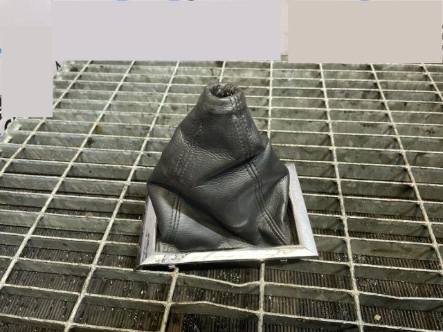 bontott SUZUKI GRAND VITARA Váltószoknya