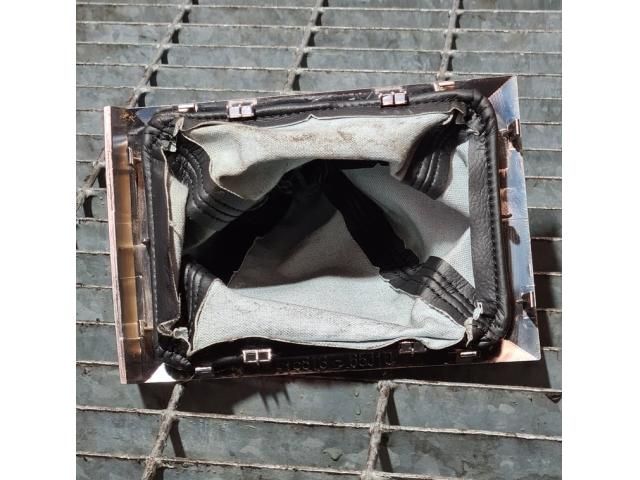 bontott SUZUKI GRAND VITARA Váltószoknya