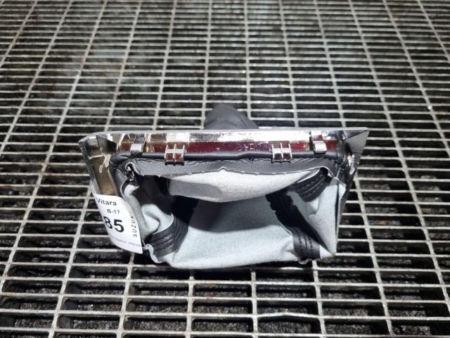 bontott SUZUKI GRAND VITARA Váltószoknya