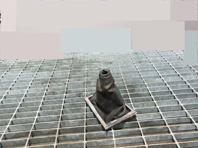 bontott SUZUKI GRAND VITARA Váltószoknya