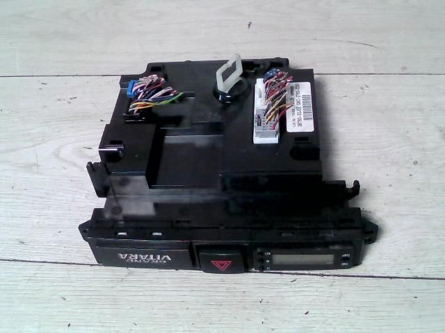 bontott SUZUKI GRAND VITARA Vészvillogó Kapcsoló