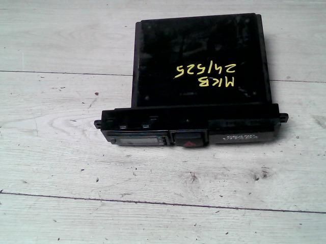 bontott SUZUKI GRAND VITARA Vészvillogó Kapcsoló