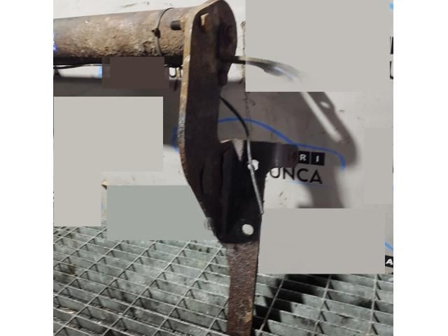 bontott SUZUKI GRAND VITARA Vonóhorog