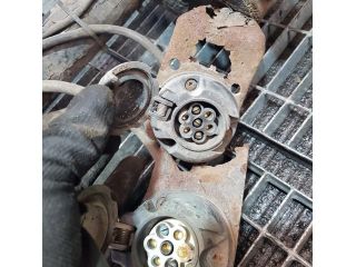 bontott SUZUKI GRAND VITARA Vonóhorog