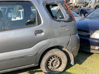 bontott SUZUKI IGNIS I Bal első Csonkállvány Kerékaggyal