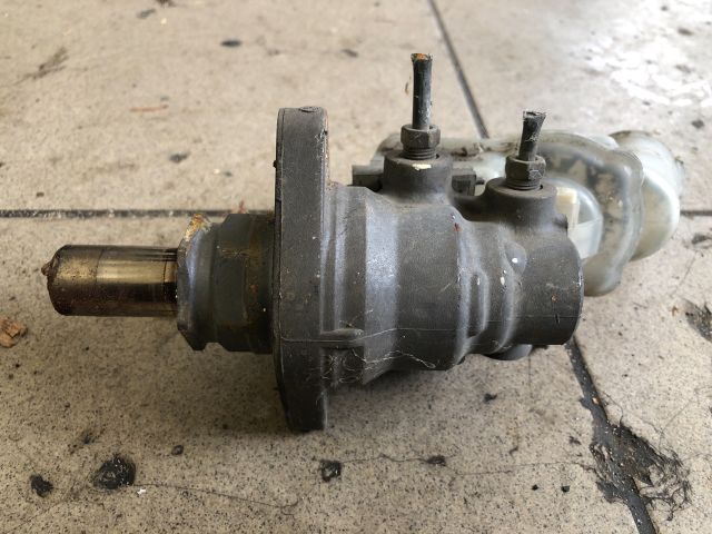 bontott SUZUKI IGNIS I Főfékhenger