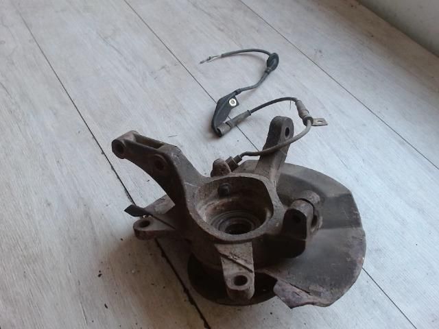 bontott SUZUKI IGNIS I Jobb első Csonkállvány Kerékaggyal