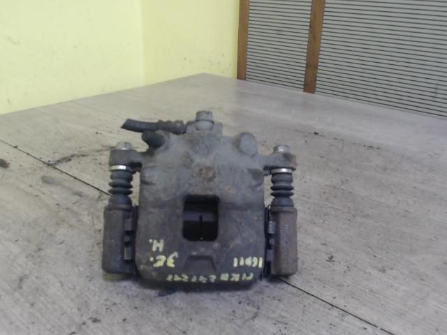 bontott SUZUKI IGNIS I Jobb első Féknyereg Munkahengerrel