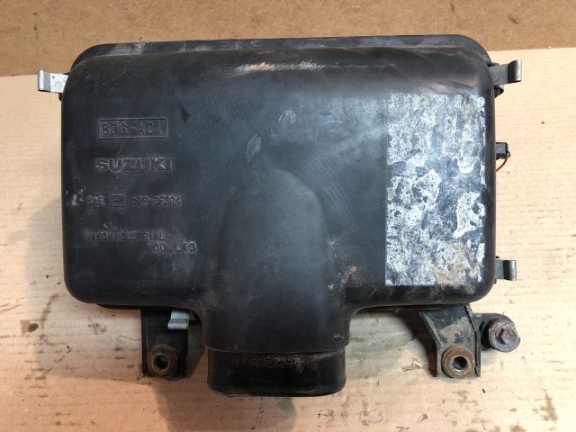 bontott SUZUKI IGNIS I Légszűrő Ház