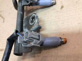 bontott SUZUKI IGNIS I Porlasztó Sor / Híd