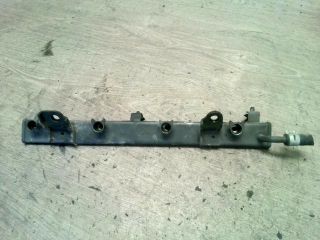 bontott SUZUKI IGNIS I Porlasztó Sor / Híd