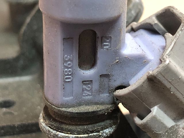 bontott SUZUKI IGNIS I Porlasztó Sor / Híd