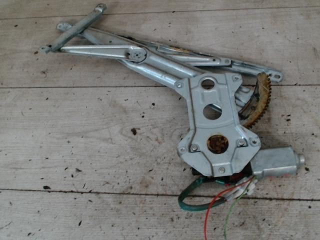 bontott SUZUKI IGNIS I Bal első Ablakemelő Szerkezet (Elektromos)