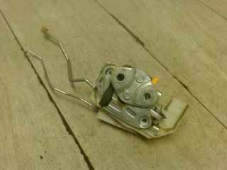 bontott SUZUKI IGNIS I Bal első Ajtózár