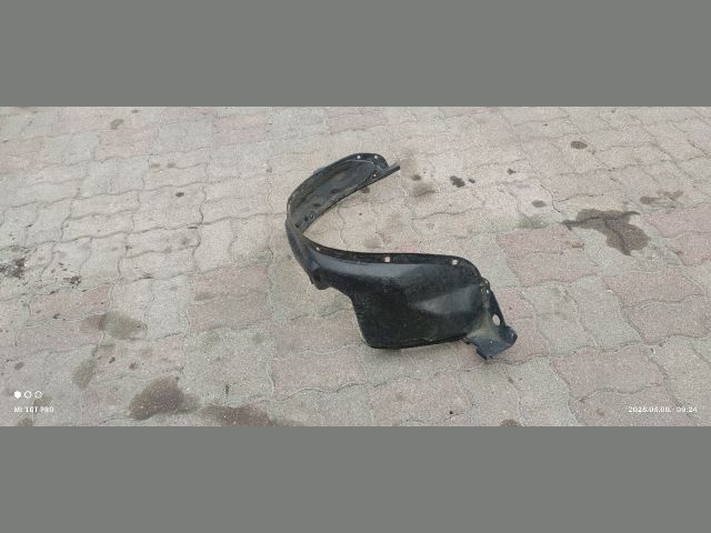 bontott SUZUKI IGNIS I Bal első Dobbetét (Kerékjárati, Műanyag)