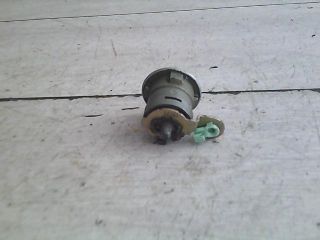 bontott SUZUKI IGNIS I Bal első Zárbetét