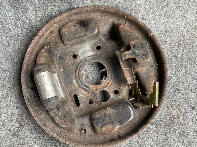 bontott SUZUKI IGNIS I Bal hátsó Fék Alaplap