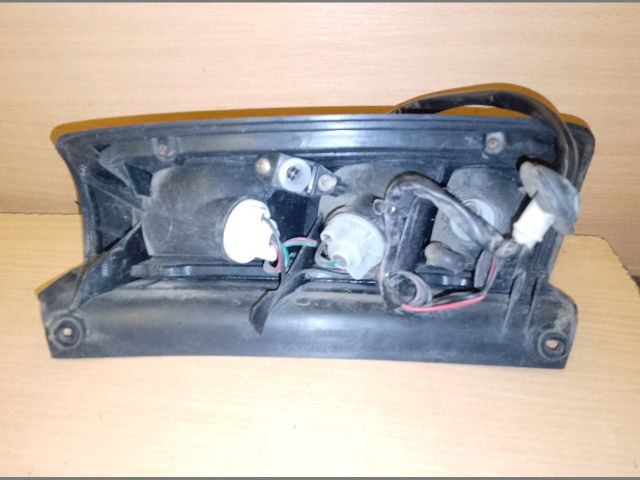 bontott SUZUKI IGNIS I Bal Hátsó Lámpa