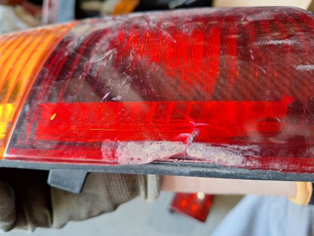 bontott SUZUKI IGNIS I Bal Hátsó Lámpa