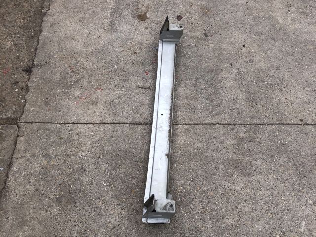 bontott SUZUKI IGNIS I Első Lökhárító Merevítő (Fém)