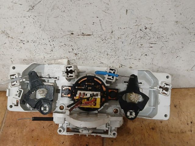 bontott SUZUKI IGNIS I Fűtéskapcsoló (manuális klímás)