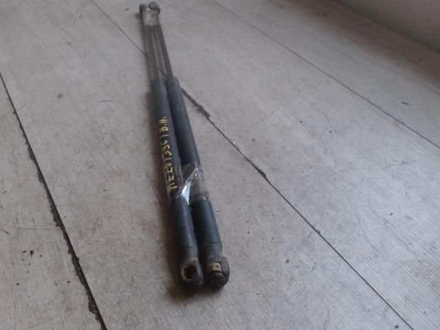 bontott SUZUKI IGNIS I Gázrugós Kitámasztó Teleszkóp Pár Csomagtérajtó