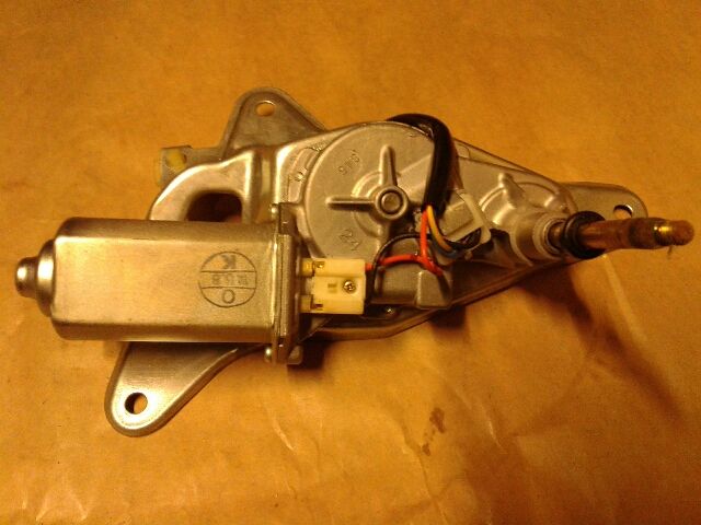 bontott SUZUKI IGNIS I Hátsó Ablaktörlő Motor