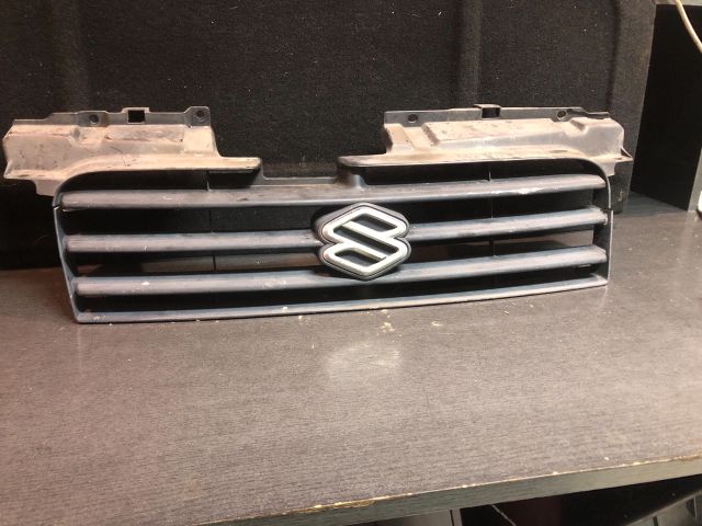 bontott SUZUKI IGNIS I Hűtőrács