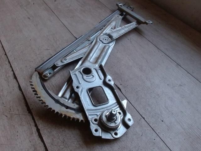 bontott SUZUKI IGNIS I Jobb első Ablakemelő Szerkezet (Mechanikus)