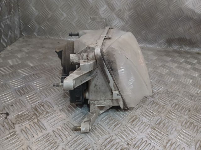 bontott SUZUKI IGNIS I Jobb Fényszóró