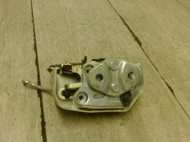 bontott SUZUKI IGNIS I Jobb hátsó Ajtózár