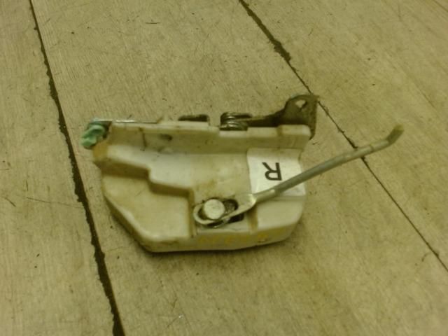 bontott SUZUKI IGNIS I Jobb hátsó Ajtózár