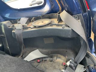 bontott SUZUKI IGNIS I Jobb hátsó Csomagtér Burkolat (Műanyag)