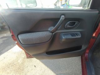 bontott SUZUKI IGNIS I Kesztyűtartó