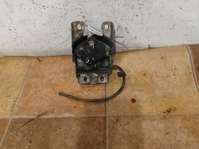 bontott SUZUKI IGNIS I Motorháztető Zárszerkezet