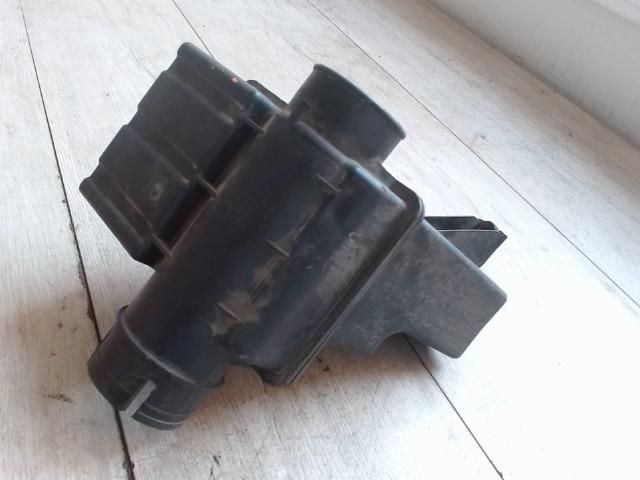 bontott SUZUKI IGNIS I Szívás Zaj Csökkentő Doboz