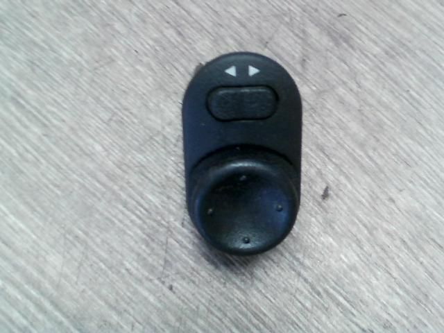 bontott SUZUKI IGNIS I Tükör Kapcsoló