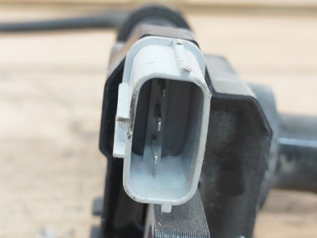 bontott SUZUKI IGNIS II Gyújtótrafó