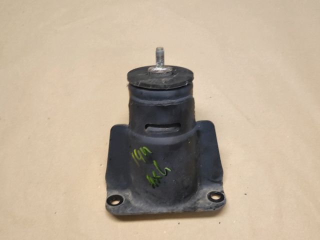 bontott SUZUKI IGNIS II Motor Tartó Bak Jobb